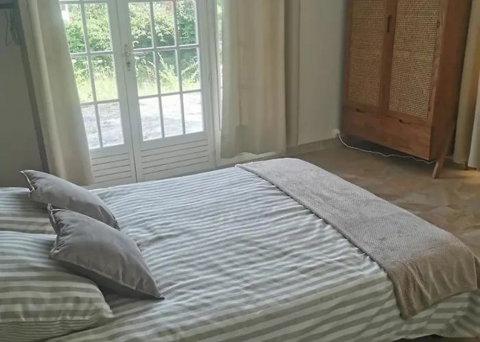 Appartement 2 , Disneyland - Parking Gratuit - Maison Des Platanes